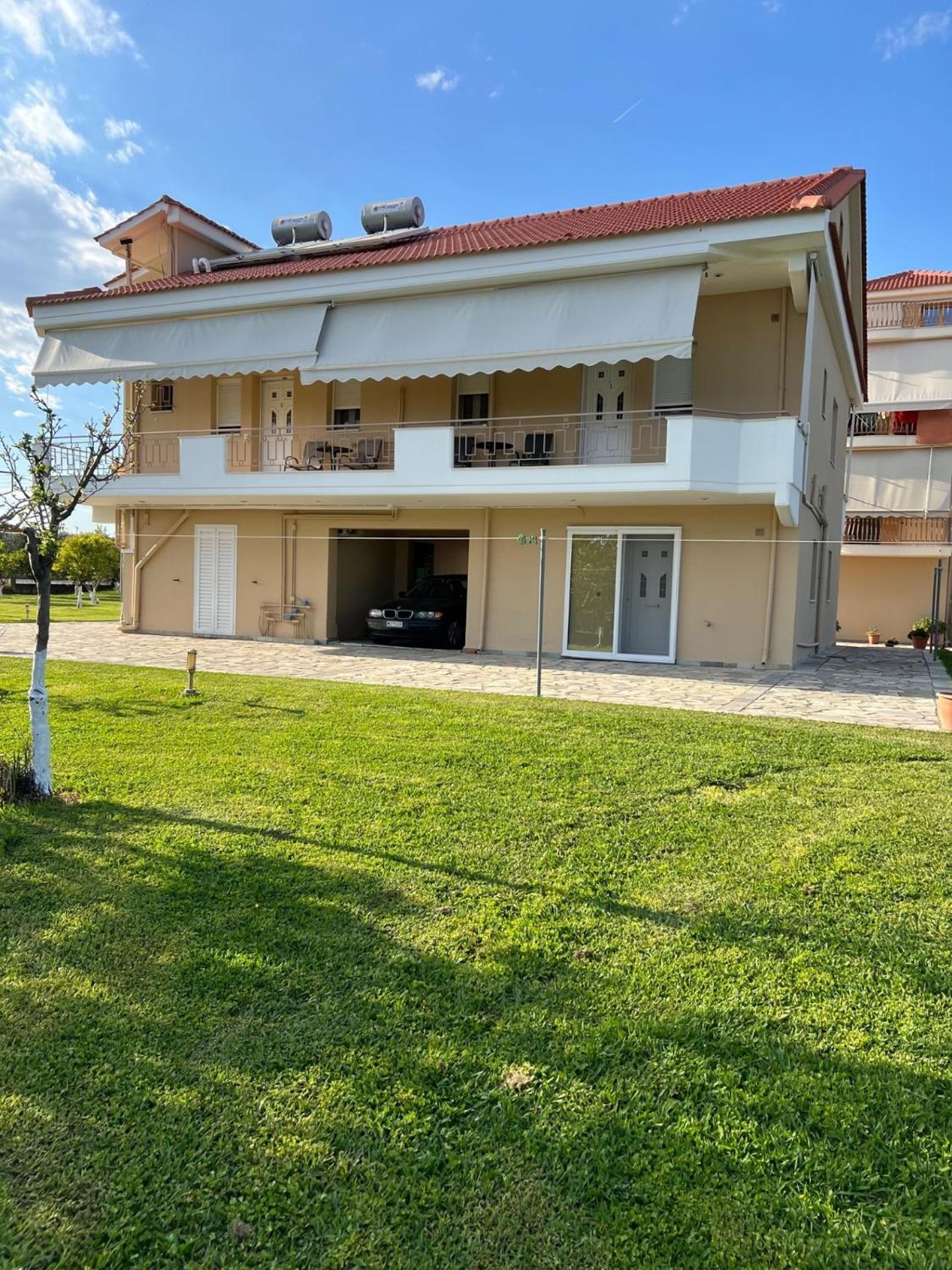 Flo'S Apartments Mesolóngion المظهر الخارجي الصورة